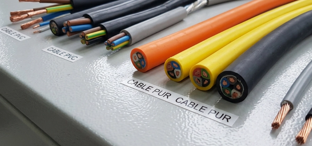 Cables para conectores M12 con cubierta de PVC y de PUR Cables para conectores M12 con cubierta de PVC y de PUR